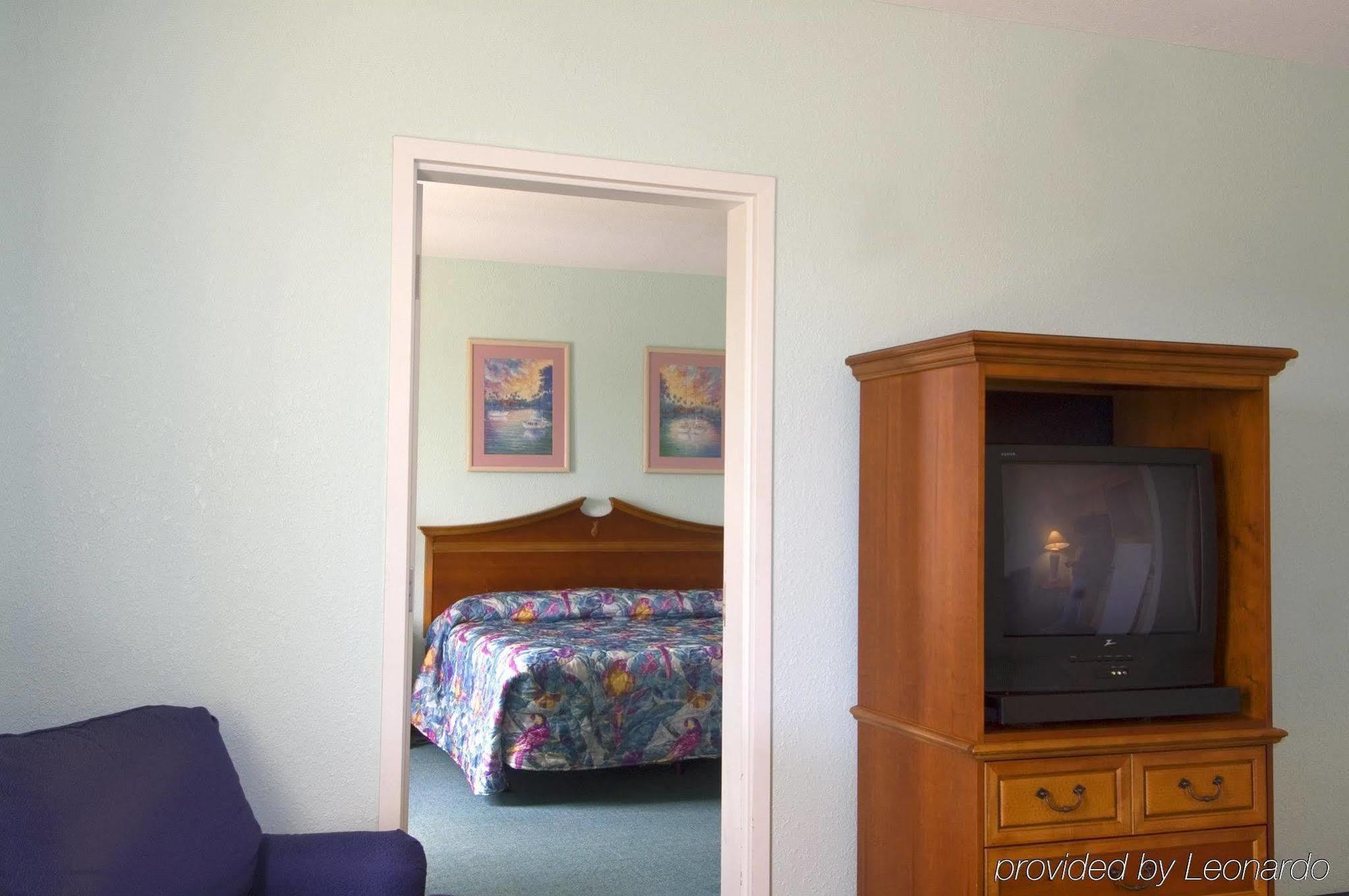 Cocoa Beach Suites Hotel Pokoj fotografie
